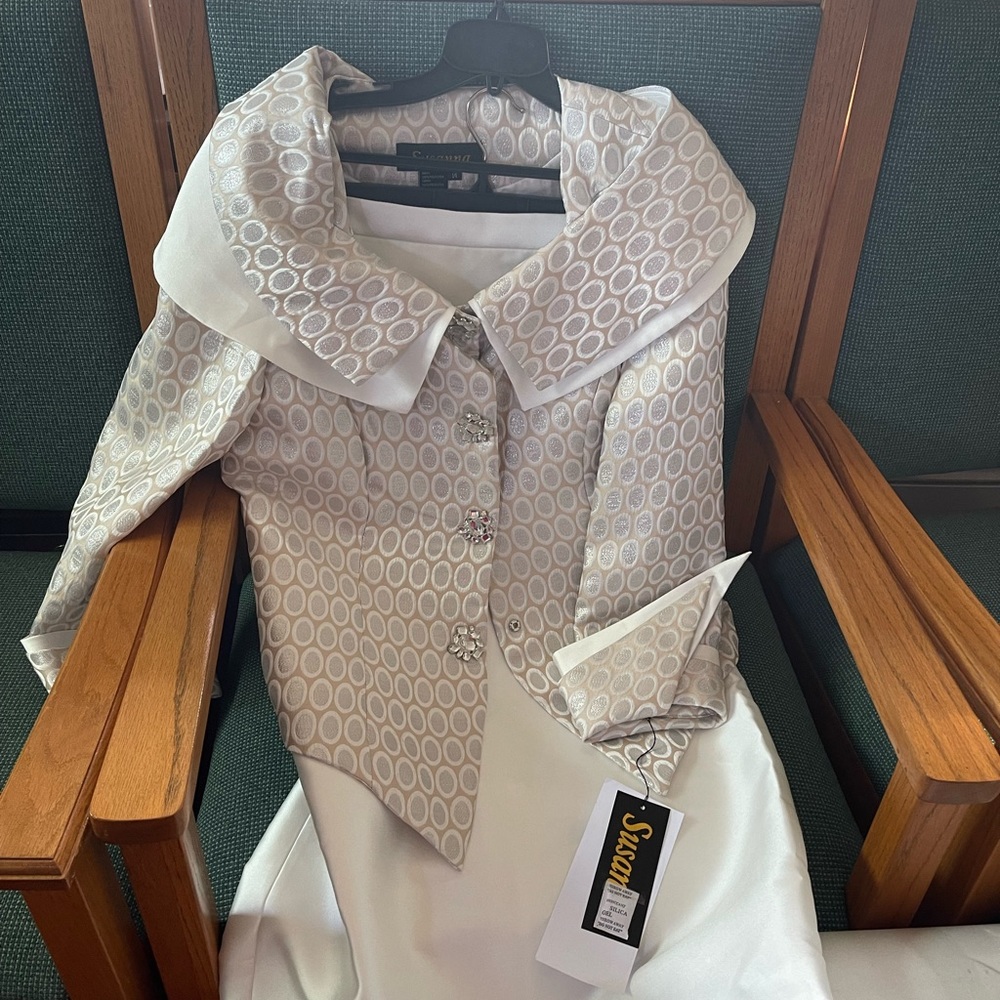Women’s Suit